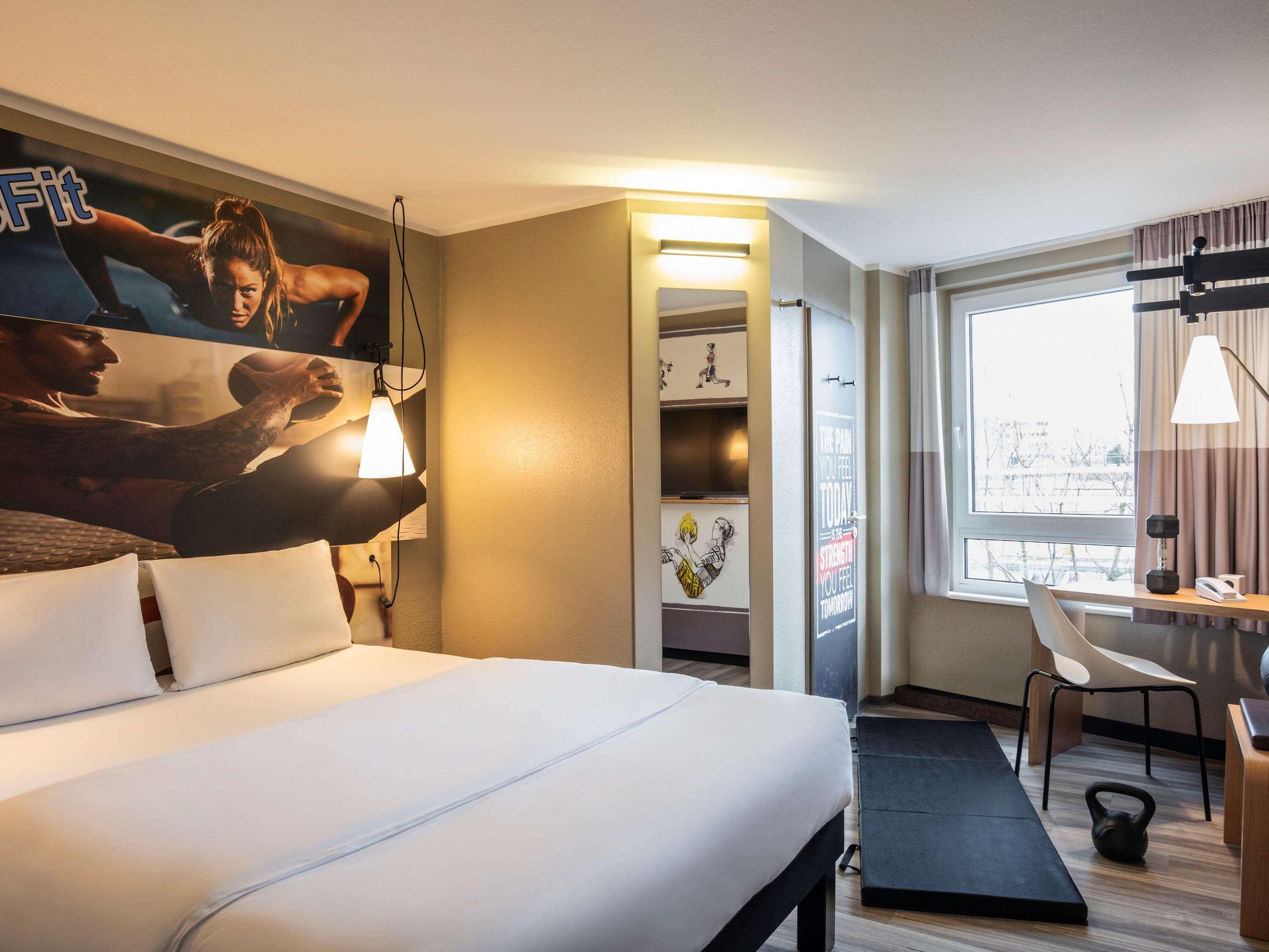 Ibis Heidelberg Hauptbahnhof Hotel Exterior foto