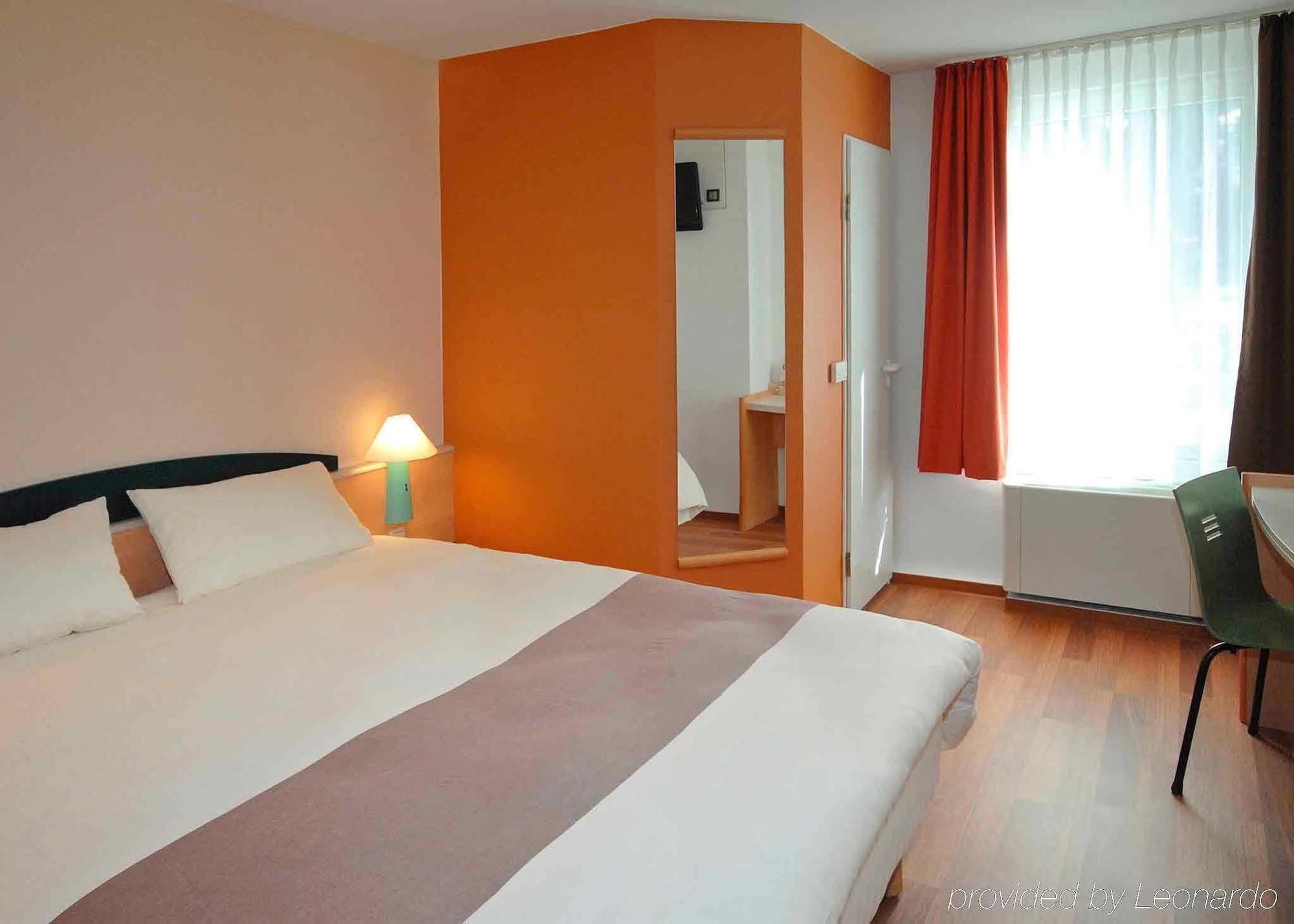 Ibis Heidelberg Hauptbahnhof Hotel Exterior foto